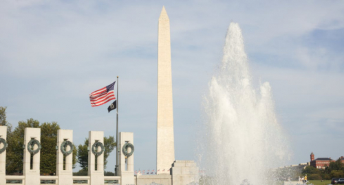 250 Anni dell'Esercito USA: Parata, Potenza e Dibattito Nazionale